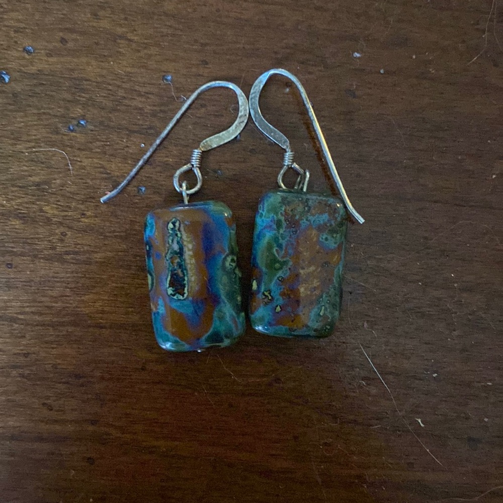 Stone earrings that are a striking gradient